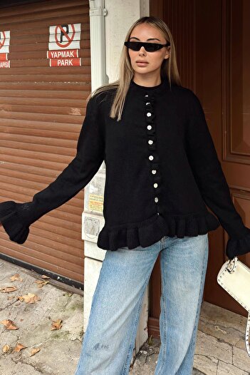 Swist Black Crew Neck Ruffle Detailed Buttoned Women's Knitwear Cardigan