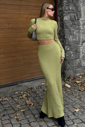 Swist Oil Green Embossed Crop-Cropped Midi Skirt Women's Top and Bottom Set