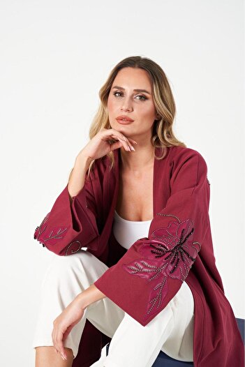 MİA NOURA Women's Oversize Kimono with Embroidered Sleeves and Back