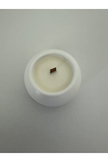 BY CLEO SCENTED CANDLE ARA