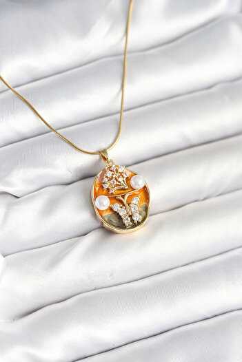 P Parla 316L Steel Chain Butterfly Model Artistic Portrait Women's Necklace - Lisinya