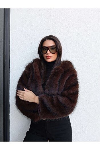 ESRAHELVACI Snap Fastener Hooded Fur
