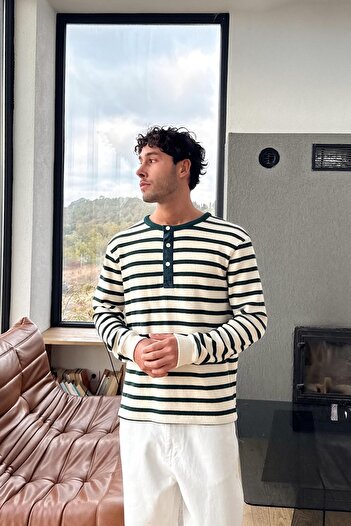 Flaw Wear Buttoned Striped Knitwear Sweater