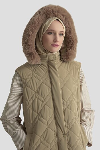 Armine TREND Quilted Vest with Fur Lining on Hood Beige 25Kt505