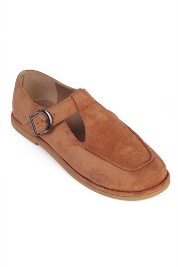 Capone Outfitters Bryna Banded Buckle Loafer
