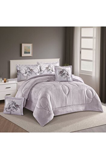 Roshen Alaska Nafrones winter bedspread made of the best materials. It uses two sides: one side is rabbit fur and the other is soft velvet. Size: 170*230 cm.