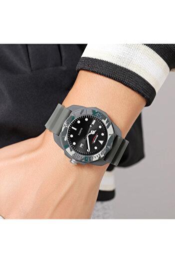 Skmei 2393 Men's Watch Green-Camouflage – Silicone Strap, Sport Design, 5ATM Water Resistant
