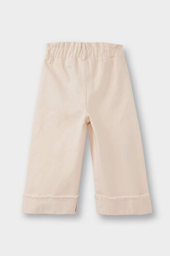 DeFacto Kız Bebek Standart Fit Beli Lastikli Çiçekli Gabardin Pantolon G3488A525AU