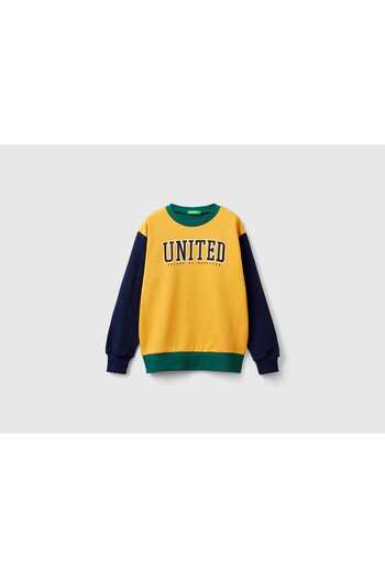 United Colors of Benetton Boys' Long-Sleeve Crew-Neck Sweater