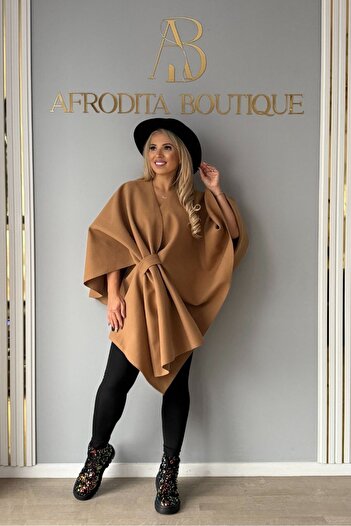 Afrodita Boutique Holy Poncho