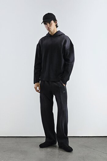 GIESTO Black Sweatshirt with Effective Logo Detail