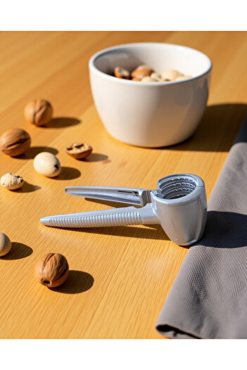 Hagen Stainless Steel Metal Nut Cracker Premium Walnut Cracker Ergonomic Sturdy Design Easy Operation