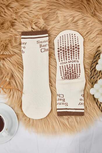 Trendyol Collection Brown Non-Slip Yoga/Pilates Knitted Socks Thmaw26Co00019