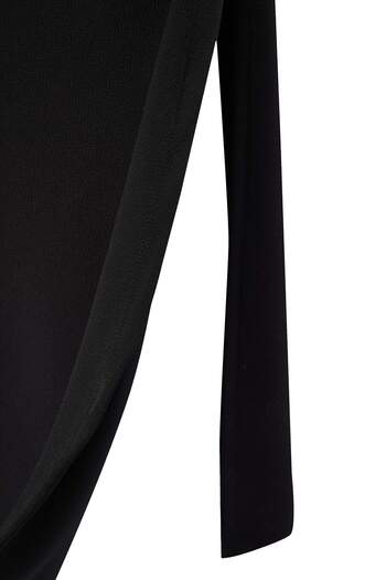 Trendyol Curve Black Slit Detailed Crepe Knitted Plus Size Dress Tbbaw26Ah00055