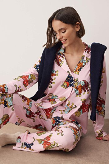 Trendyol Collection Rosa %100 Baumwolle Tiger Druck Strick-Pyjama-Set THMAW26PT00202