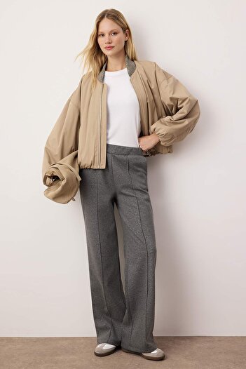 Trendyol Collection Gray Glitter Wide Leg Knitted Sweatpants TWOAW26EA00020