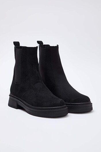 TRENDYOL SHOES Μαύρες σουέτ γυναικείες μπότες με επίπεδη σόλα Chealsea TAKAW26BO00085