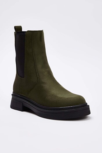 TRENDYOL SHOES Дамски ботуши с плоска подметка от велур Haki TAKAW26BO00085
