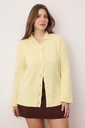 Trendyol Curve Yellow Soft Textured Stand Collar Knitwear Cardigan Tbbaw26Av00030