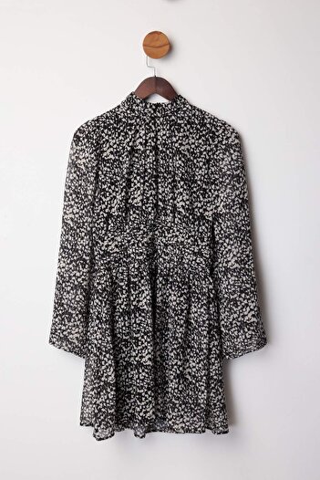 Trendyol Collection Black Geometric Pattern Chiffon Short / Mini Woven Dress Twoaw26El00300