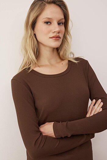 Trendyol Collection Brown Twill Stretchy Long Sleeve Crew Neck Knitted Blouse Twoaw26Bz00313