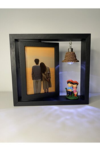 AHŞAPTAN SANAT Handmade Wooden Rotating Frame Lover Sitting Couple