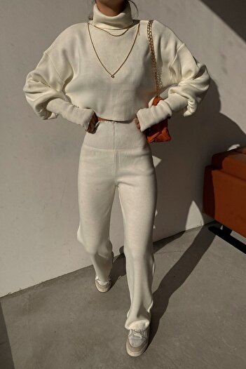 lovebox Hand-stitched Ecru Knitwear Crop Top and High Waist Ecru Knitwear Trousers Double Set 015