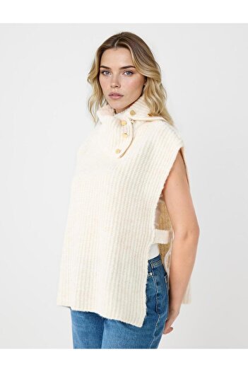Jimmy Key Ecru Loose Stand Collar Knit Sweater