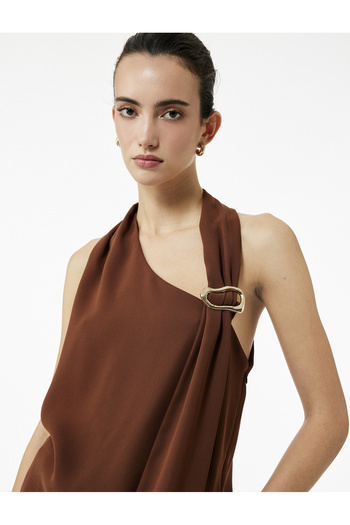 Koton Crepe Fabric Asymmetric Halter Neck Sleeveless Blouse with Metal Accessories