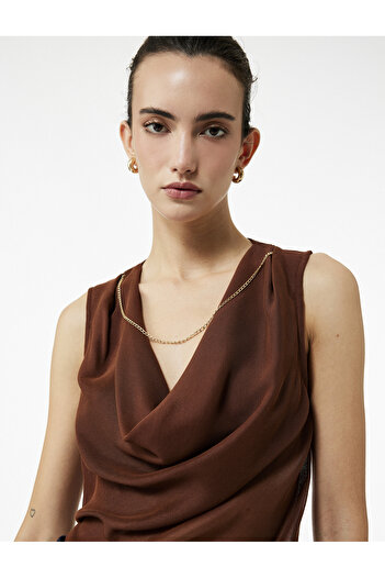 Koton Viscose Fabric Chain Detailed Detachable Collar Sleeveless Blouse