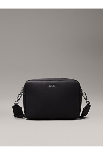 Calvin Klein Women's Ck Must Small Camera Bag - Black