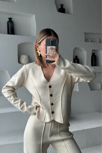 Cemre Life Women's Modern Knitwear Set - Stitched Buttoned Top and Flared Trousers