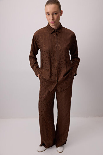 Touché Privé Leopard Patterned Jacquard Shirt