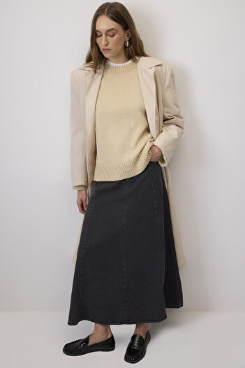 Touché Privé A-Cut Denim Skirt
