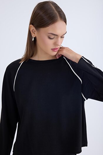Vitrin Round Neck Stripe Long Sleeve Blouse