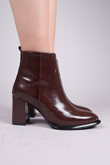 Birikon Jon Flat Heel Boots Brown