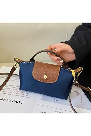 Generic Women's handbag and shoulder bag made of durable and scratch-resistant leather and PU material, with a stylish and modern design