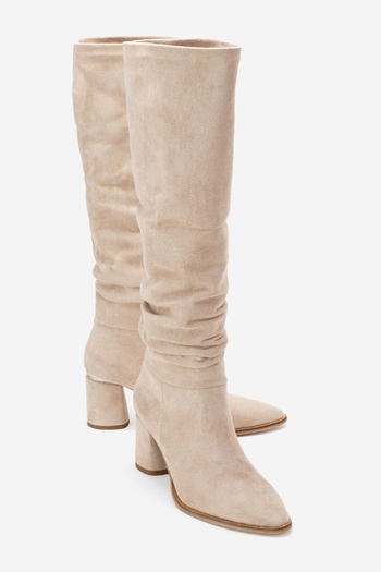 LuviShoes 120 Γυναικείες μπότες με χοντρό τακούνι σε μπεζ σουέντ