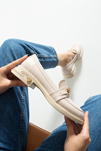 Parparastil Aloré Women's Beige Buckle Comfortable Fit Heeled Casual Loafer Shoes