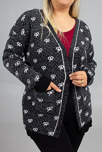 Truva XXL Black Bearded Knitwear Cardigan Elevate Your Style with Elegance!