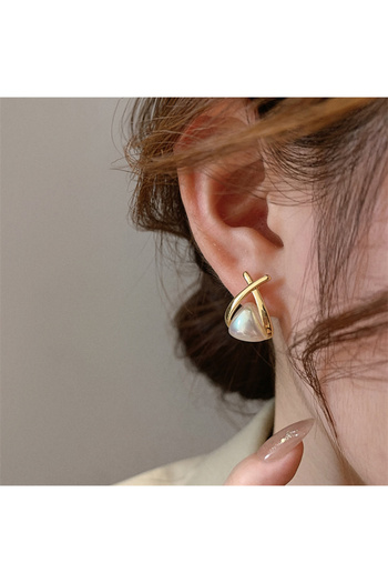 Choice 02 2024 New Retro Light Luxury Pearl Stud Earrings Korean Simple Jewelry Christmas Party Girl's Temp