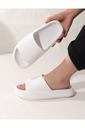 Sheya Sheya flip-flops, white