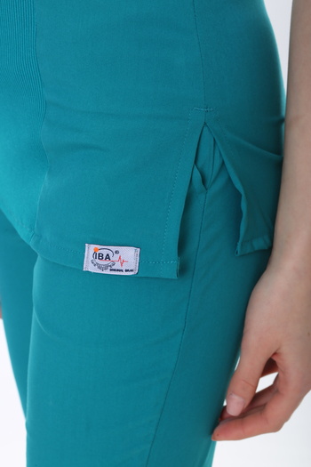 İBA Modern Medical Suit