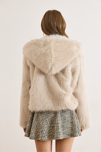 Olalook Women's Ecru Hooded Agraf Closure Short Faux Fur Coat Kbn-19000016