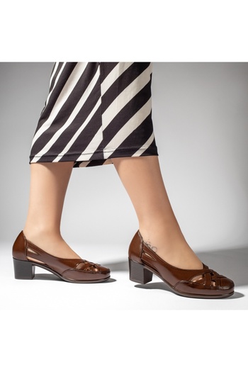 BMoD Women's brown shoes with a chunky heel MOD13437
