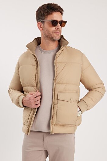 Tudors Men's Regular Fit Classic Cut Double Pocket Elastic Stand Collar Sand Color Coat