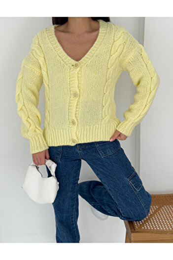 Dumy Nostalgia 4 Button V-Neck Women's Soft Cardigan