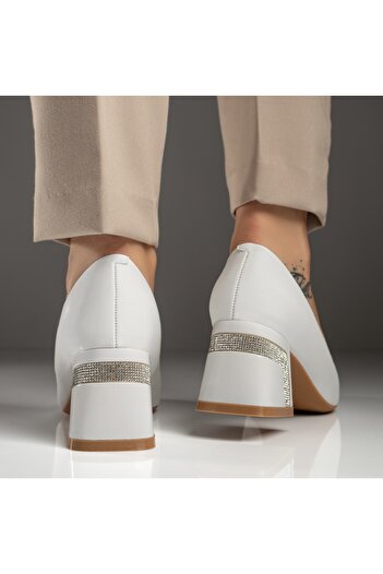 BMoD Women's white heeled shoes with metallic details MOD12025