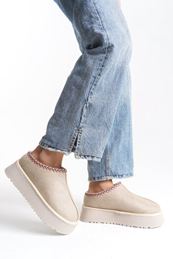 ELAIA SHOES Lumi Beige Suede Thick Sole Daily Winter Slippers with Fur Inside