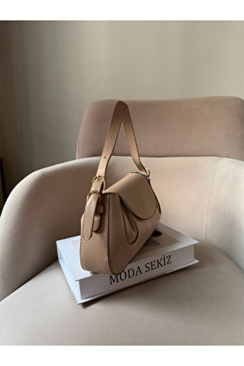 Moda Sekiz Women's Faux Leather Shoulder Bag with Magnet Closure and Accessory Detail